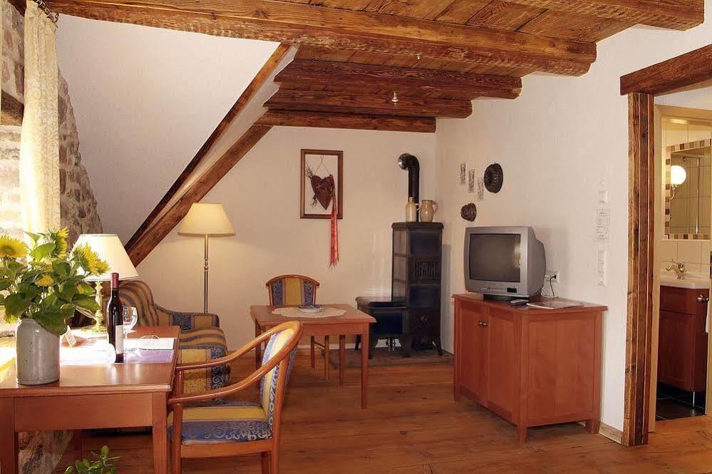 Historisches Genusshotel Loewen 肖普海姆 外观 照片
