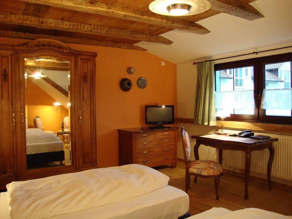 Historisches Genusshotel Loewen 肖普海姆 外观 照片